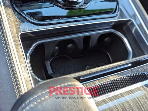 Used 2022 Jeep Wagoneer Series II image 26