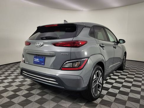 Certified 2023 Hyundai Kona SE FWD image 5