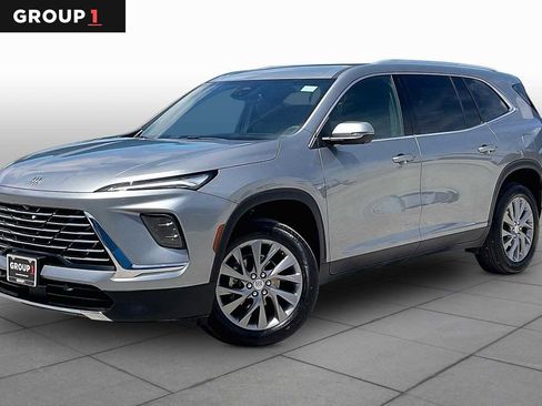 Used 2026 Buick Enclave Preferred FWD image 1