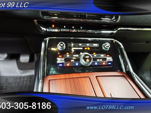 Used 2018 Lincoln Navigator L Reserve w/ Technology Package AWD/4WD image 18