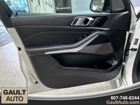 Used 2026 BMW X5 xDrive40i w/ M Sport Package AWD/4WD image 12