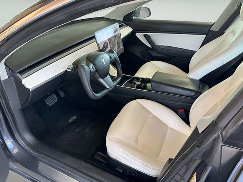 Used 2020 Tesla Model 3 Standard Range image 10