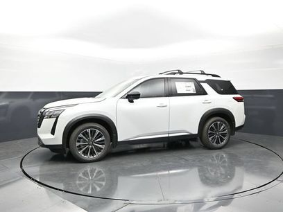 New 2026 Nissan Pathfinder Platinum
