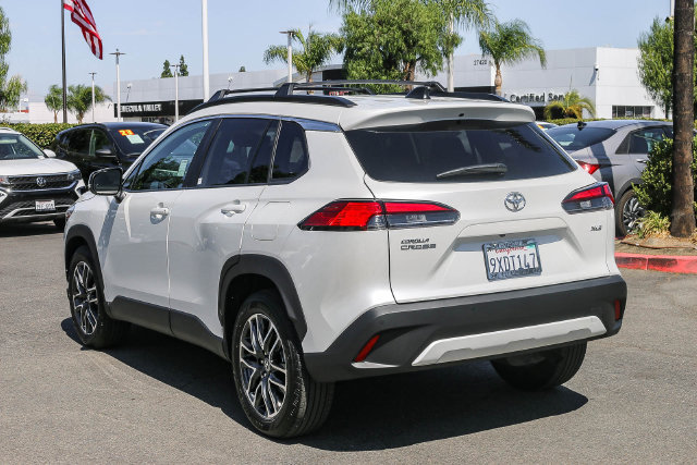 Used 2026 Toyota Corolla Cross XLE w/ Convenience Package FWD image 8