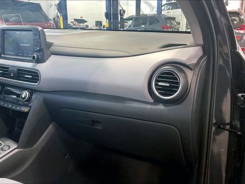 Used 2019 Hyundai Kona Ultimate AWD/4WD image 16