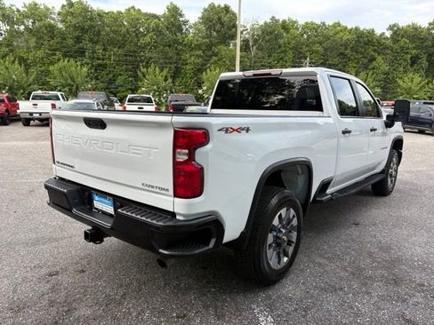 Used 2024 Chevrolet Silverado 2500 Custom w/ Custom Convenience Package AWD/4WD image 3