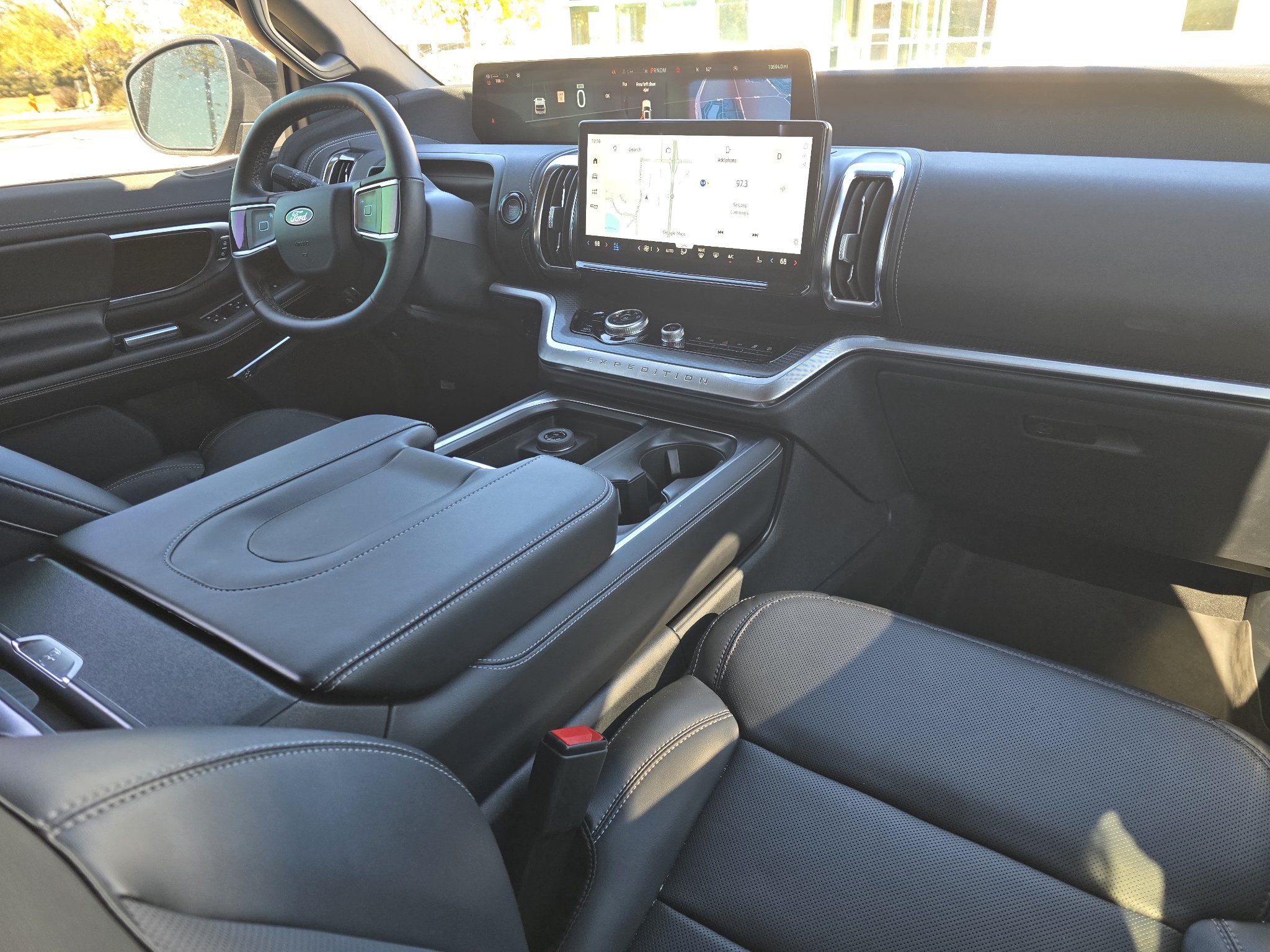 Used 2026 Ford Expedition Platinum w/ Stealth Performance Package AWD/4WD image 27
