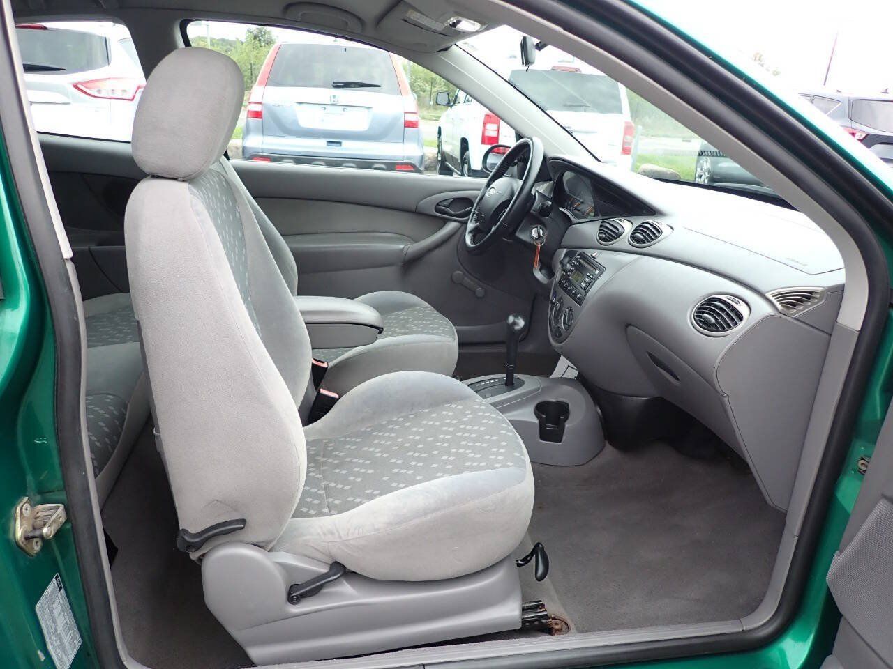 Used 2002 Ford Focus ZX3 Hatchback FWD image 11