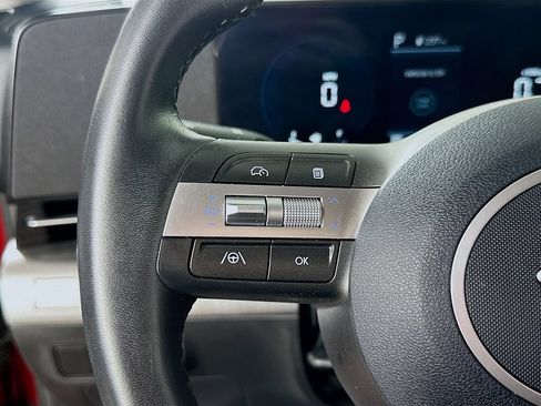 Used 2024 Hyundai Kona SEL AWD/4WD image 21