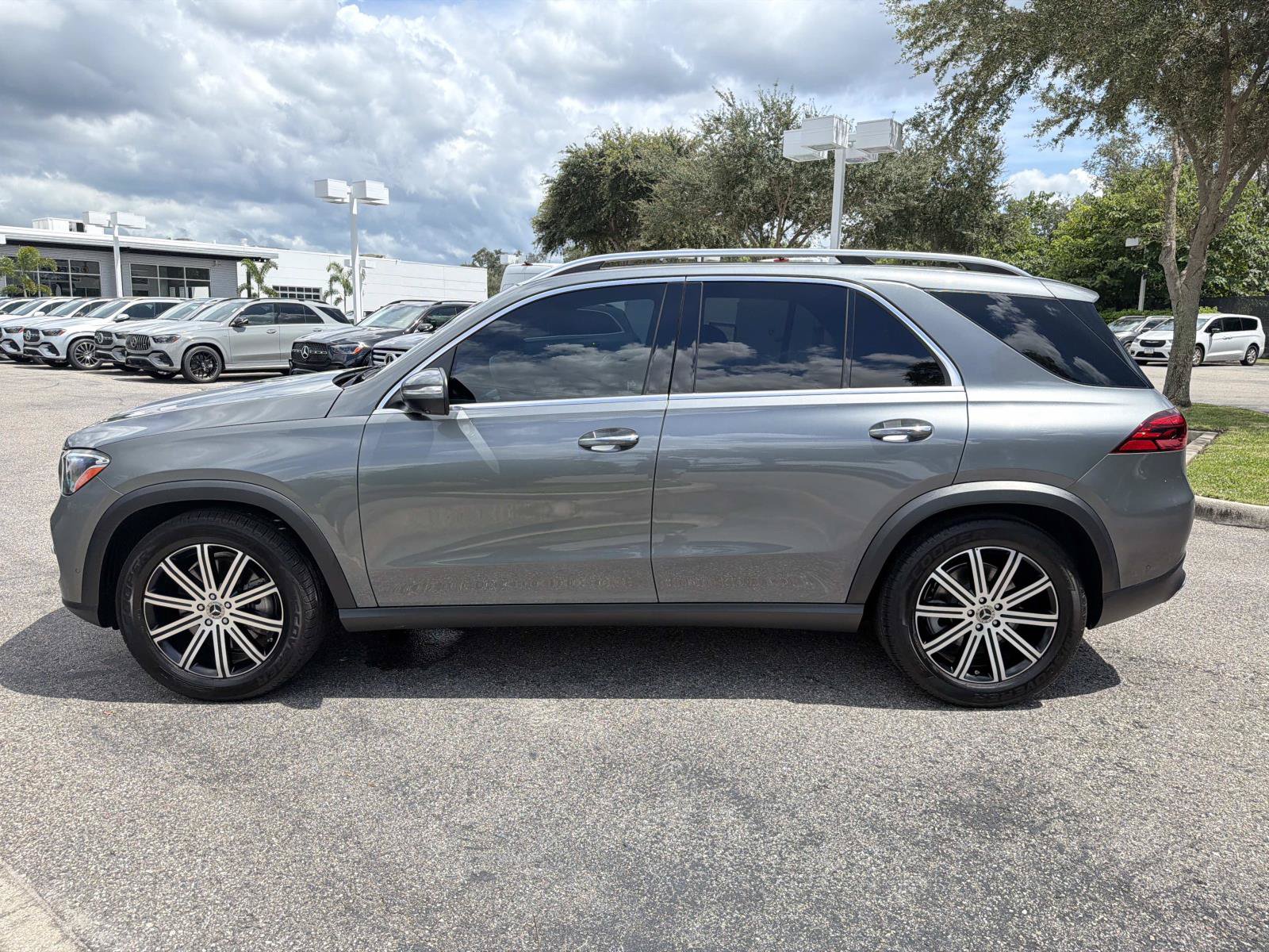 Certified 2025 Mercedes-Benz GLE 450 4MATIC w/ Winter Package image 6