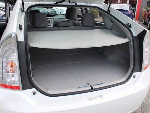 Used 2015 Toyota Prius Prime Plug-In Hybrid image 17