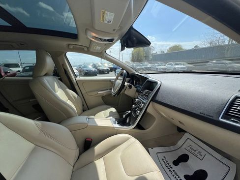 Used 2015 Volvo XC60 T5 AWD/4WD image 16