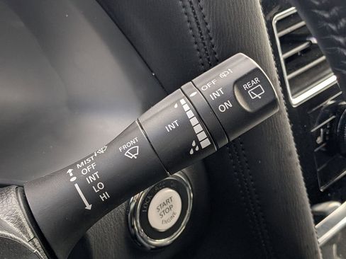 Used 2024 Nissan Armada SV image 25