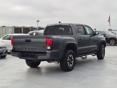 Used 2019 Toyota Tacoma TRD Off-Road w/ Technology Package RWD image 5