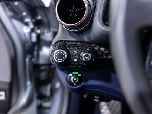 Used 2019 Ferrari 812 Superfast RWD image 41