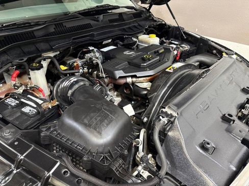 Used 2018 RAM 2500 Tradesman w/ Chrome Appearance Group image 76