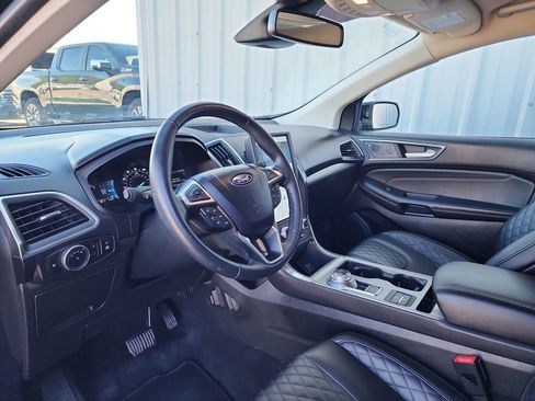 Used 2024 Ford Edge Titanium image 15