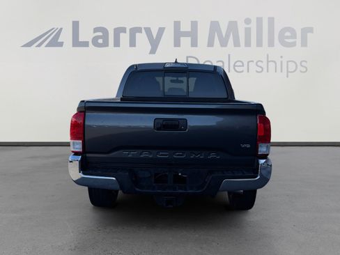 Used 2016 Toyota Tacoma SR5 w/ SR5 Appearance Package (SN) RWD image 4