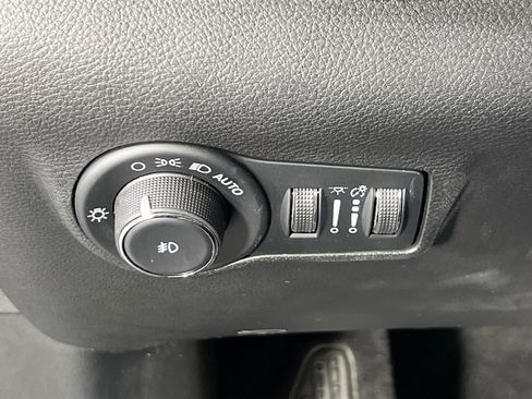 Used 2022 Jeep Compass Trailhawk w/ Trailhawk Elite Group image 10