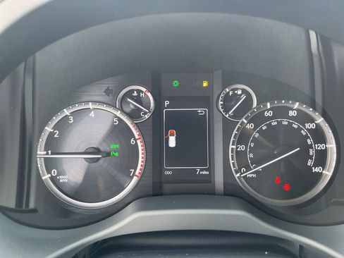 Used 2023 Lexus GX 460 Premium AWD/4WD image 15