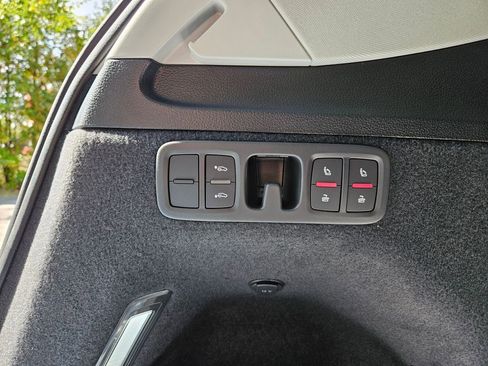 Used 2025 Audi Q7 3.0T Premium Plus image 24