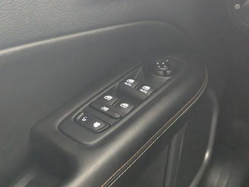 Used 2020 Jeep Compass Latitude FWD image 18