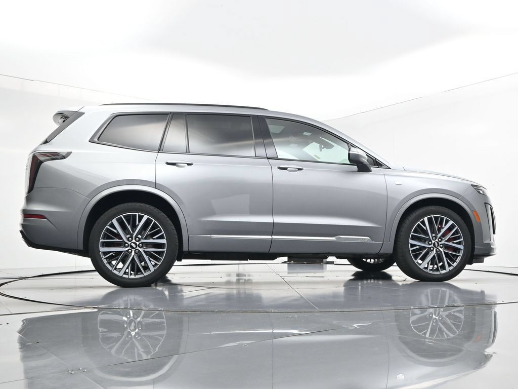 Used 2024 Cadillac XT6 Sport AWD/4WD image 33