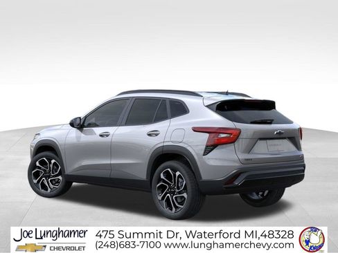New 2026 Chevrolet Trax RS w/ Driver Confidence Package FWD image 3