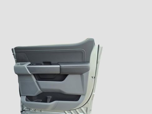 Used 2025 Ford F150 XLT w/ Equipment Group 302A MID image 12