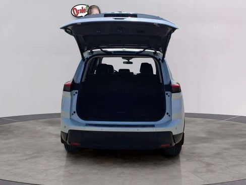 Used 2024 Nissan Rogue SV w/ SV Premium Package FWD image 20