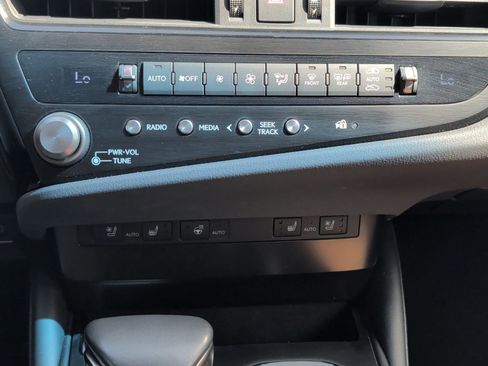 Used 2024 Lexus ES 350 w/ Premium Package FWD image 20
