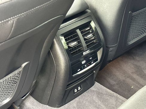 Used 2024 BMW X3 xDrive30i w/ Premium Package w/ZPA AWD/4WD image 23