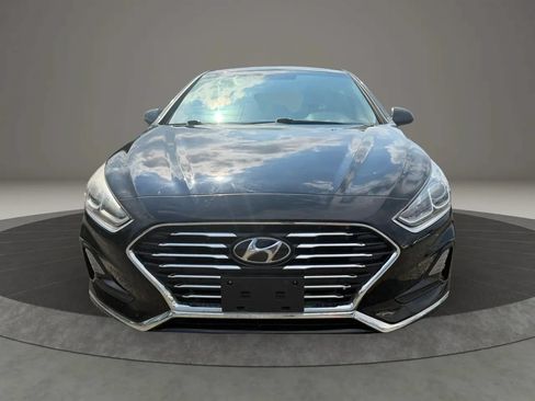 Used 2019 Hyundai Sonata SE FWD image 2