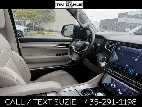 Used 2023 Jeep Grand Wagoneer L 4WD w/ Flexible Seating Group image 16
