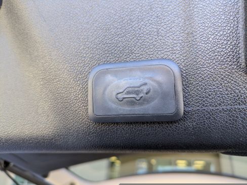 Used 2017 GMC Acadia Limited SLT image 20