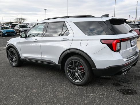 New 2026 Ford Explorer ST w/ Sun And Sound Package image 7