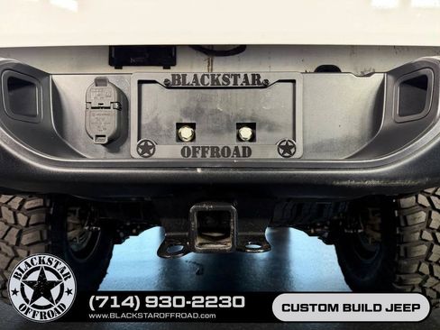 Used 2021 Jeep Gladiator Rubicon AWD/4WD image 13