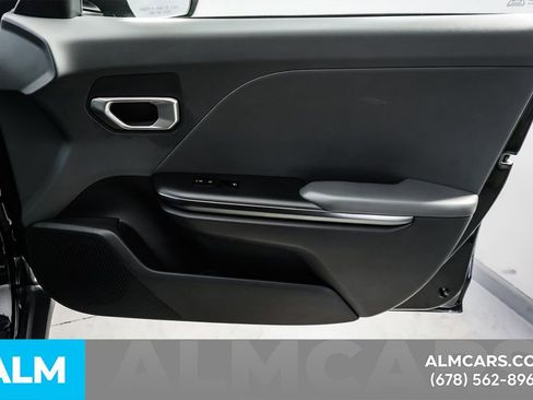Used 2025 Kia K4 FWD image 40