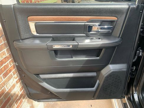 Used 2016 RAM 1500 Laramie AWD/4WD image 22