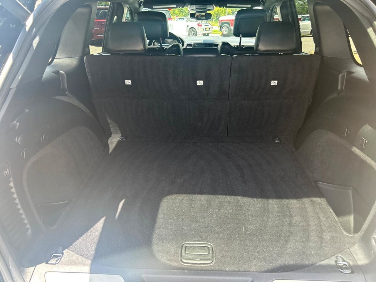 Used 2019 Jeep Grand Cherokee Limited AWD/4WD image 22