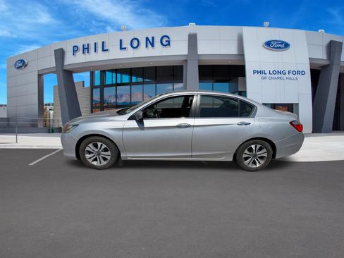 Used 2013 Honda Accord LX image 2