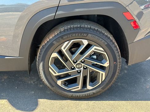 Used 2026 Hyundai Tucson Limited image 19