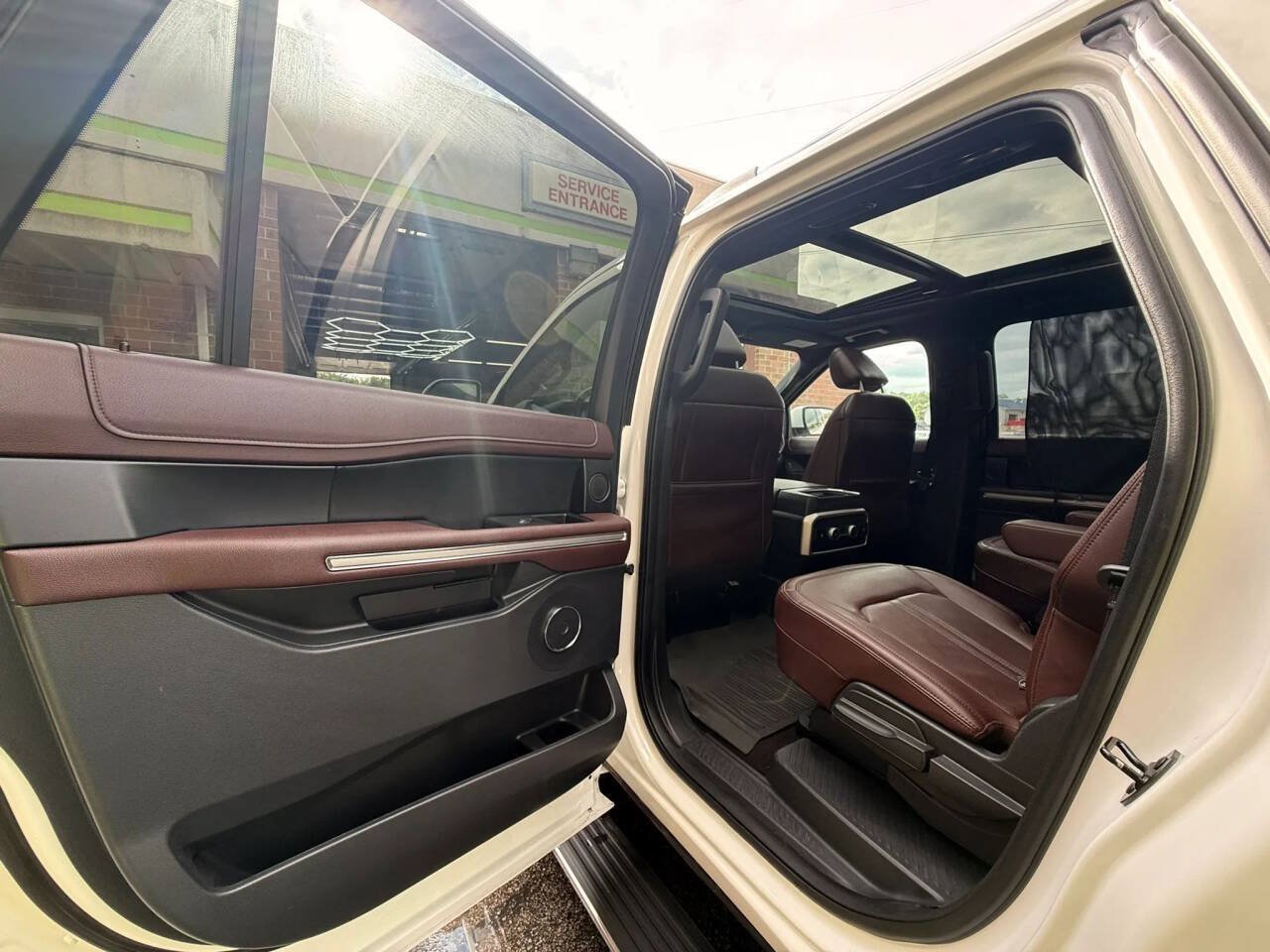 Used 2022 Ford Expedition Max Limited AWD/4WD image 26