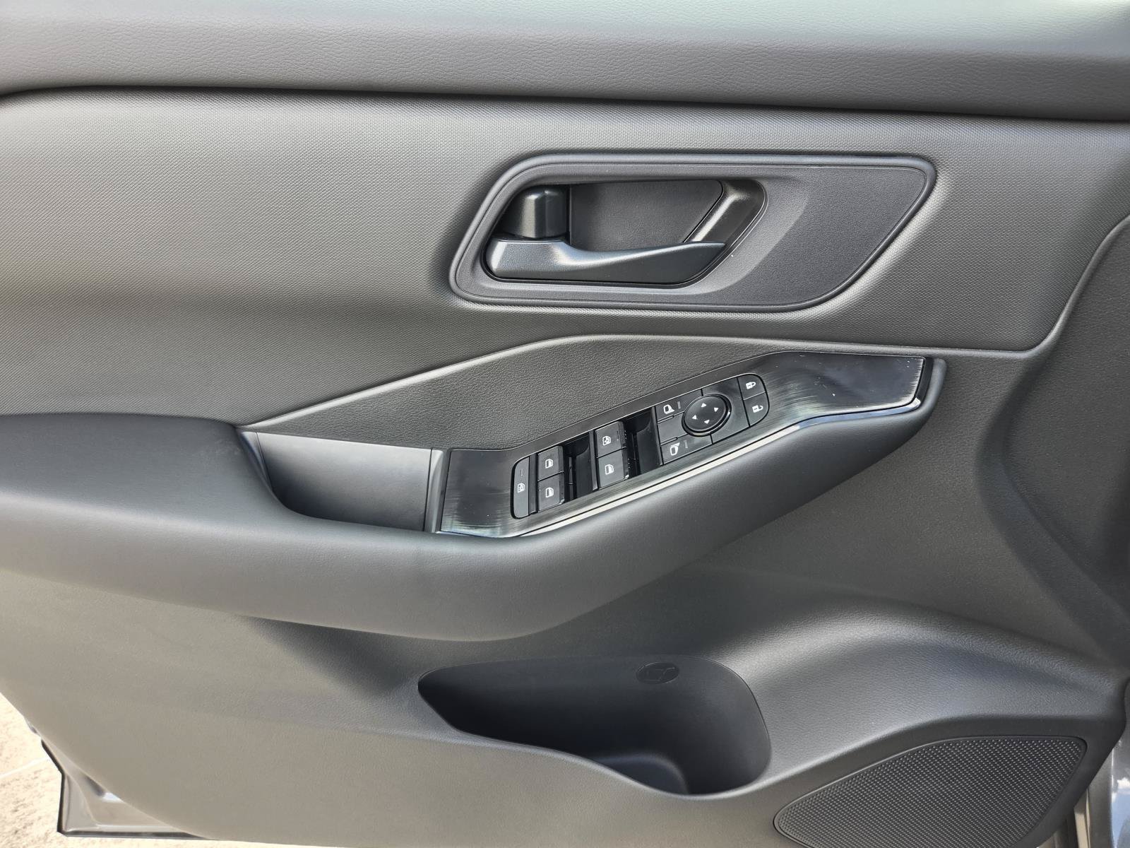 New 2027 Nissan Rogue S FWD image 15