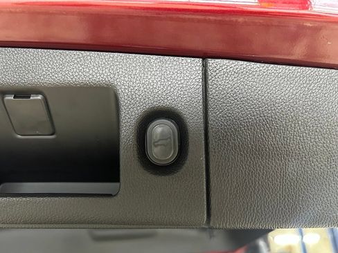 Used 2019 Chevrolet Tahoe Premier AWD/4WD image 20