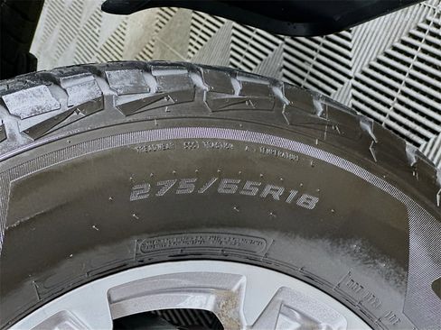 Used 2019 Ford F150 Lariat image 33