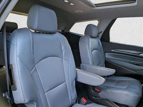 Used 2019 Buick Enclave Essence FWD image 16
