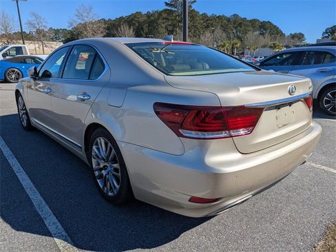 Used 2017 Lexus LS 460 image 3