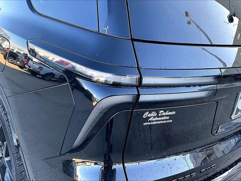Used 2024 Chevrolet Traverse RS w/ LPO, Floor Liner Package AWD/4WD image 28