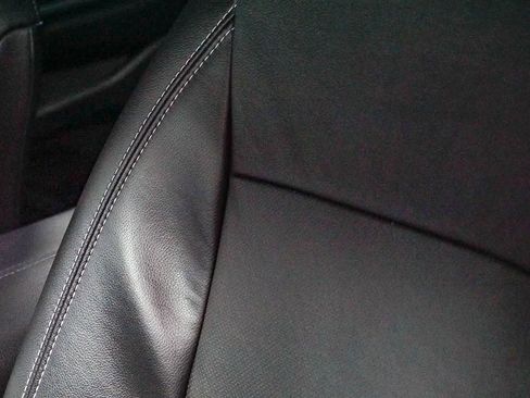 Used 2022 GMC Terrain SLT image 25